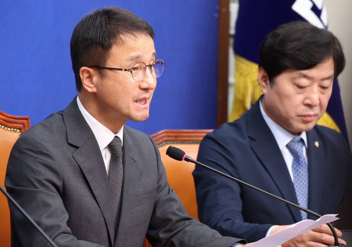 ▲더불어민주당 한병도 당 대표 직무대행 겸 원내대표가 15일 국회에서 열린 최고위원회의에서 발언하고 있다. (연합뉴스)