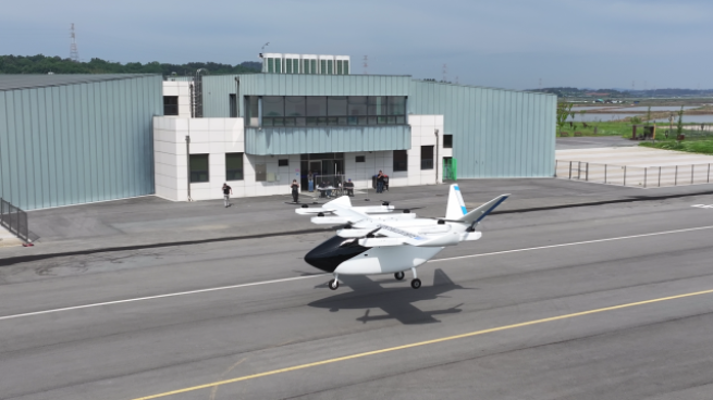 ▲대구에 본사를 둔 삼보모터스그룹이 개발한 UAM 기체 'B-32-R2'. 15일 인천서 국내 민간기체 첫 비행시연을 앞두고 있다. (사진제공=국토교통부)