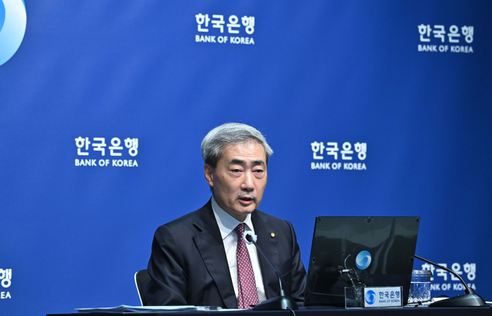 ▲신현송 한국은행 총재가 16일 서울 중구 한국은행에서 금융통화위원회 통화정책방향 기자간담회를 갖고 있다. 사진공동취재단 (이투데이DB)