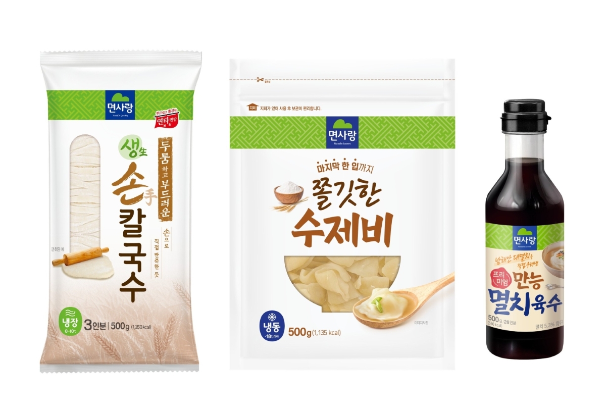 ▲면사랑, ‘생손칼국수’, ‘쫄깃한 수제비’, ‘프리미엄 만능 멸치육수’ (사진제공=면사랑)