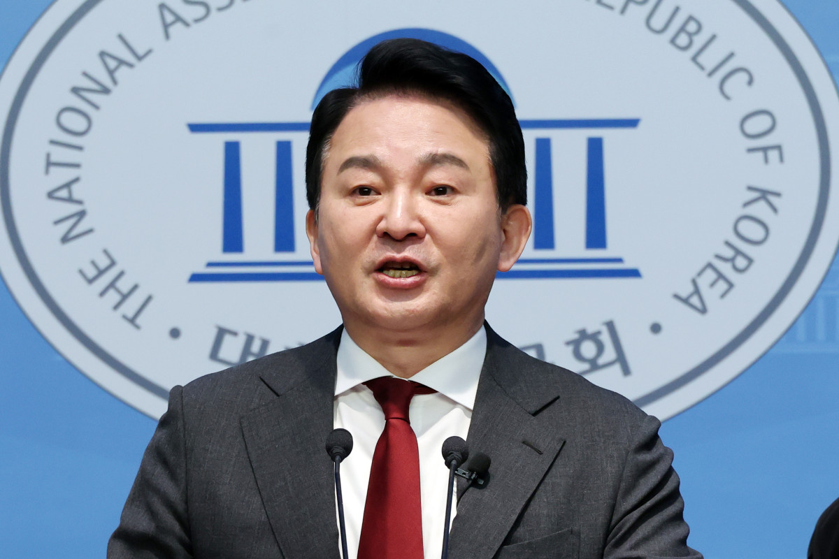 ▲원희룡 전 국토교통부 장관이 지난해 2월 12일 오전 서울 여의도 국회 소통관에서 윤석열 대통령 탄핵심판과 관련해 헌법재판소의 불공정성과 편향성 문제를 주장하는 기자회견을 하고 있다. (뉴시스)
