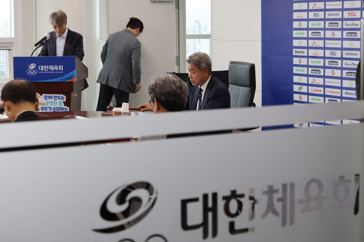 ▲20일 서울 송파구 올림픽회관에서 대한체육회 스포츠공정위원회가 열리고 있다. 이날 공정위는 배재고 야구부의 6개월 출전 정지 징계에 관한 재심의를 진행했다. (연합뉴스)