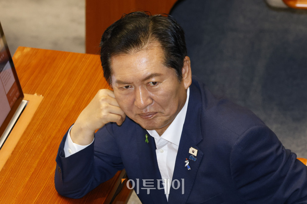 ▲정청래 더불어민주당 의원이 21일 서울 여의도 국회 본회의에 참석하고 있다. 고이란 기자 photoeran@