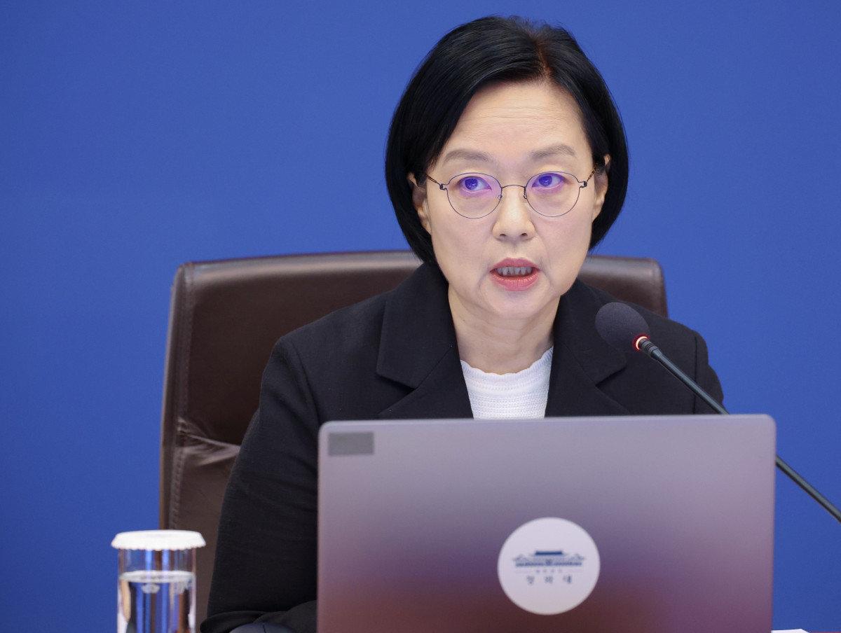 ▲한성숙 총리가 21일 청와대에서 이재명 대통령 주재로 열린 국무회의에서 발언하고 있다. (연합뉴스)
