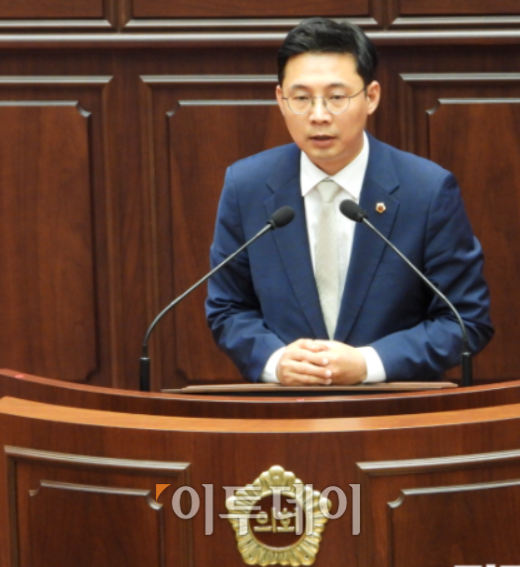 ▲송우현 부산시의회 행정문화위원장이 모두발언을 하고 있다. (서영인 기자 @hihiro)