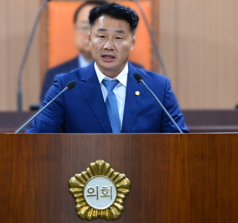 ▲기대서 전남광주통합특별시 북구의회 의원이 북구마을자치도시재생센터의 방만한 운영과 지방보조금 정산 문제를 지적하며 운영 정상화와 제도 개선을 촉구했다. (사진제공=전남광주통합특별시 북구의회)