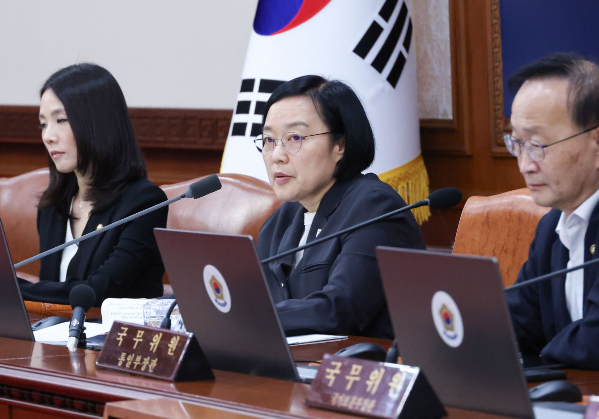 ▲한성숙 국무총리가 28일 서울 종로구 정부서울청사에서 열린 국무회의를 주재하고 있다. (연합뉴스)