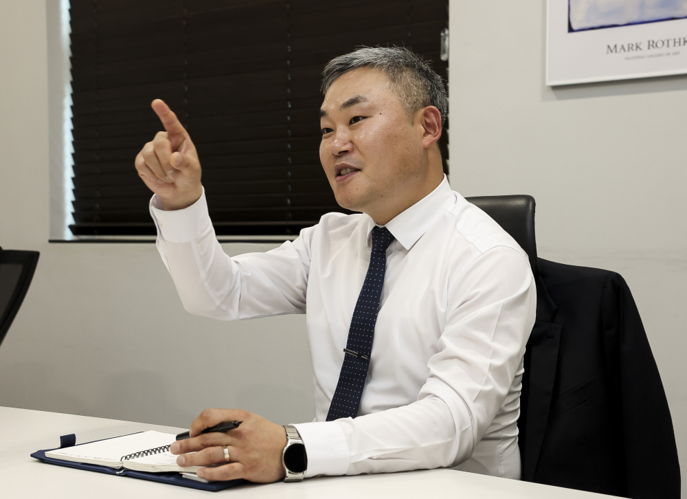 ▲전석환 엠케이피 대표가 23일 경기 화성시 엠케이피 사옥에서 이투데이와 인터뷰를 하고 있다. 고성준 기자 joonko1@ (이투데이DB)