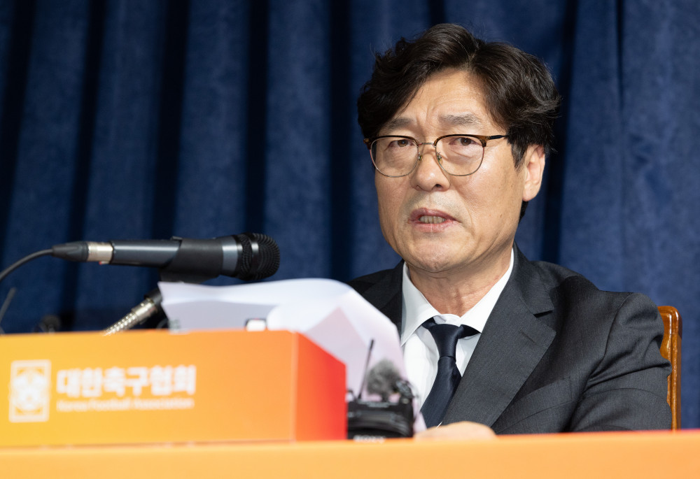 ▲이임생 전 대한축구협회 기술본부 총괄이사가 2024년 7월 8일 오전 서울 종로구 축구회관에서 열린 홍명보 축구국가대표팀 선임 관련 브리핑을 하고 있다. (뉴시스)