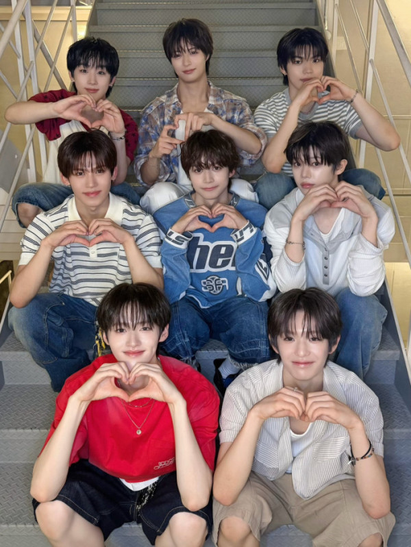 ▲유어즈(사진출처 = 피나클엔터테인먼트)