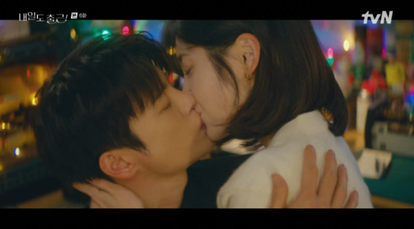 ▲'내일도 출근!' 6회 (사진=tvN 방송화면 캡처)