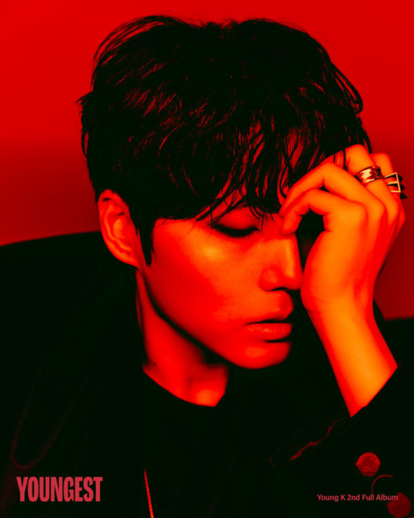 ▲데이식스 영케이 콘셉트 포토(사진출처=JYP엔터테인먼트)
