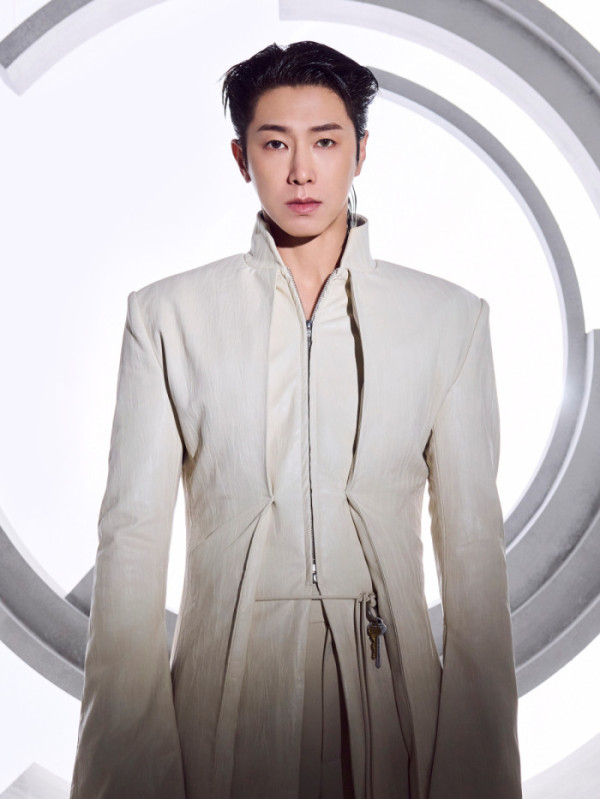 ▲유노윤호 (사진출처=SM엔터테인먼트)