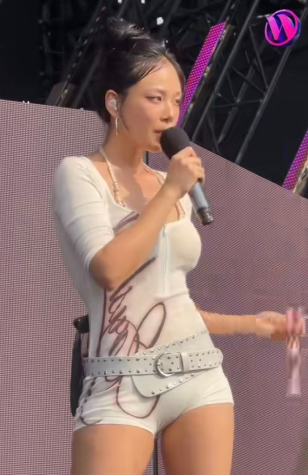 ▲비비(사진=워터밤 공식 SNS)