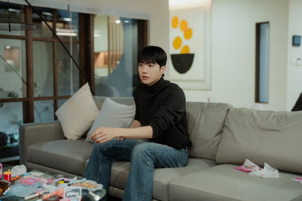 ▲‘최애의 사원’ 강훈 (사진출처=tvN)
