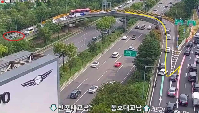 ▲[속보] 한남IC 김포방향 진출램프 고장 차량…전면 통제 (출처=서울시 교통정보 시스템 TOPIS 캡처)