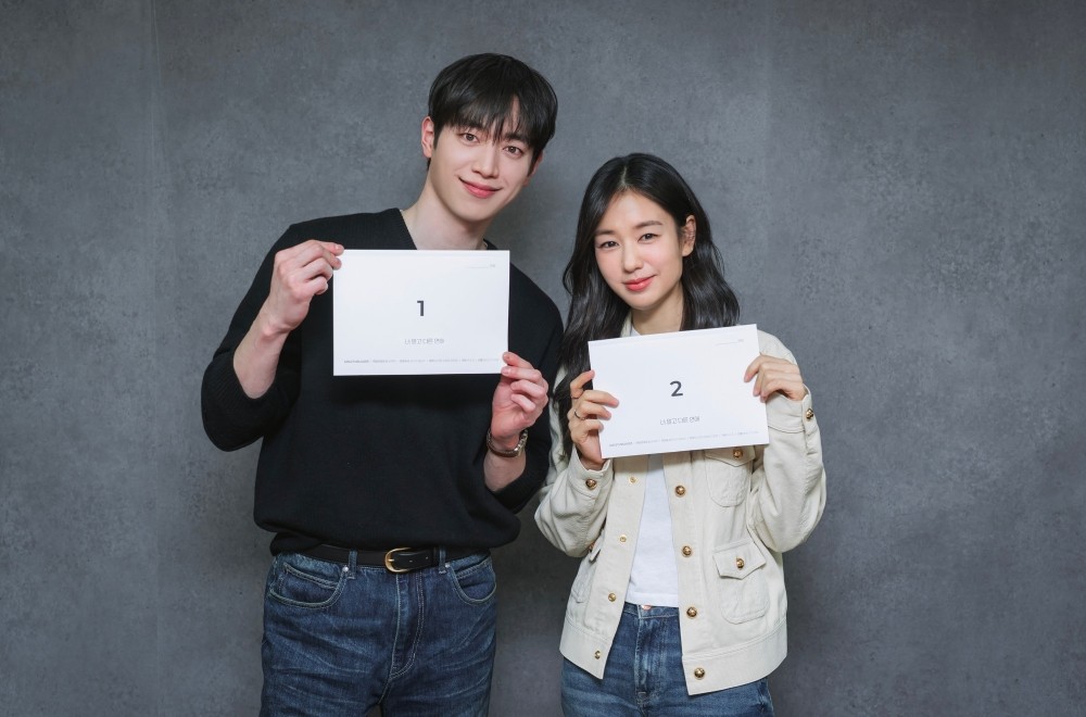 ▲배우 서강준(왼쪽), 배우 안은진. (사진제공=KBS, 유니켐)