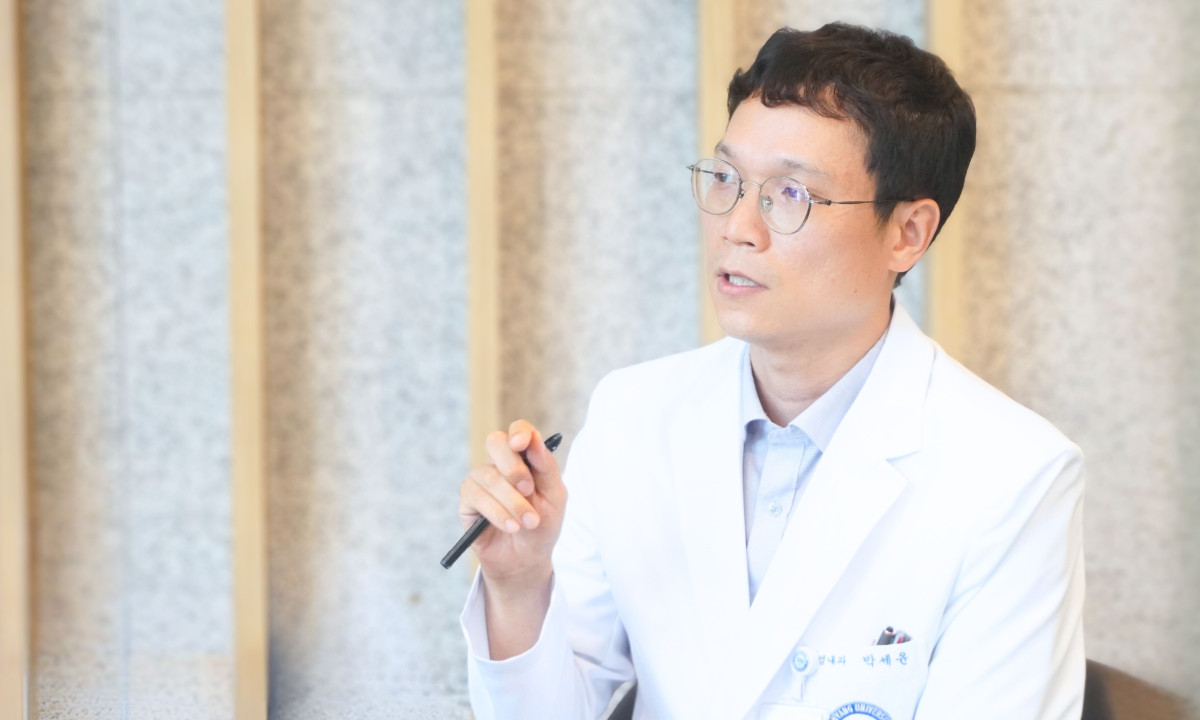 ▲박세윤 한양대병원 감염내과 교수가 본지와 인터뷰를 하고 있다. (이투데이 DB)