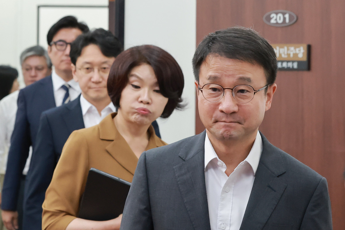 ▲더불어민주당 한병도 대표 직무대행 겸 원내대표가 6일 국회에서 열린 정책조정회의에 참석하고 있다. 2026.8.6 (사진=연합뉴스)