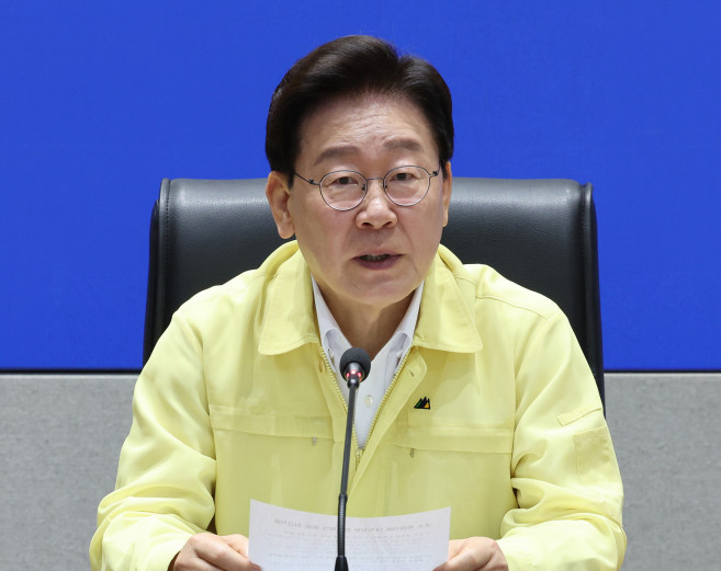 ▲이재명 대통령이 6일 정부서울청사 중앙재난안전상황실에서 열린 폭염·가뭄 대처상황 점검회의에서 발언하고 있다. (연합뉴스)