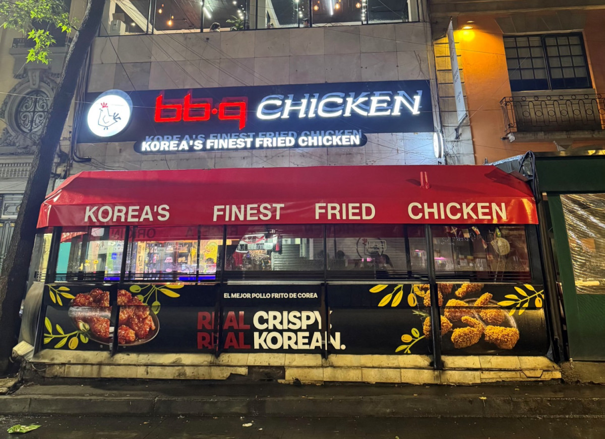 ▲BBQ가 최근 멕시코시티 소나로사(Zona Rosa)에 멕시코시티 1호점인 ‘BBQ 소나로사점’을 오픈했다 (사진제공=BBQ)