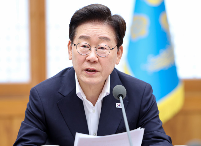 ▲이재명 대통령이 10일 청와대에서 열린 메가프로젝트 민관합동 제2차 점검회의에서 발언하고 있다. (연합뉴스)