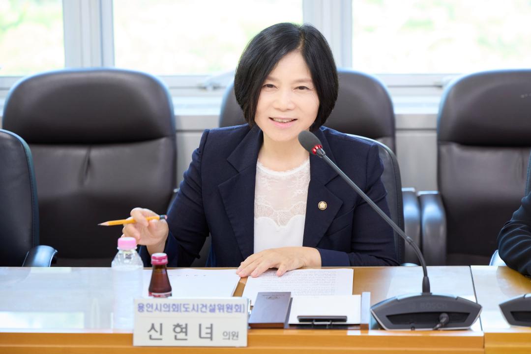▲신현녀 용인특례시의회 의원이 7일 의회 대회의실에서 열린 '용인시 반딧불이 서식지 보호에 관한 조례' 제정을 위한 정책간담회에서 발언하고 있다. (용인특례시의회)