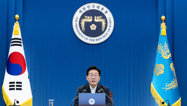 ▲이재명 대통령이 13일 청와대에서 열린 수석보좌관회의에서 발언하고 있다. (연합뉴스)