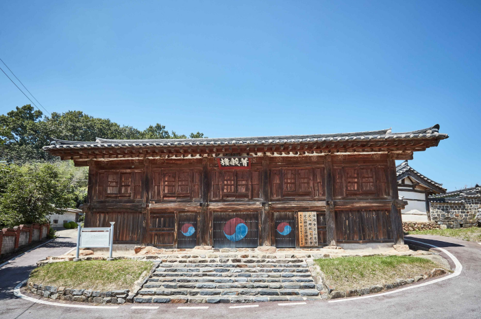 ▲충남 청양 정산향교 청아루의 모습. (사진제공=국가유산청)