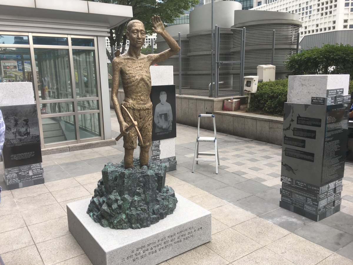 ▲일제강점기 강제동원 역사를 기억하기 위한 '강제징용노동자상'. (연합뉴스)