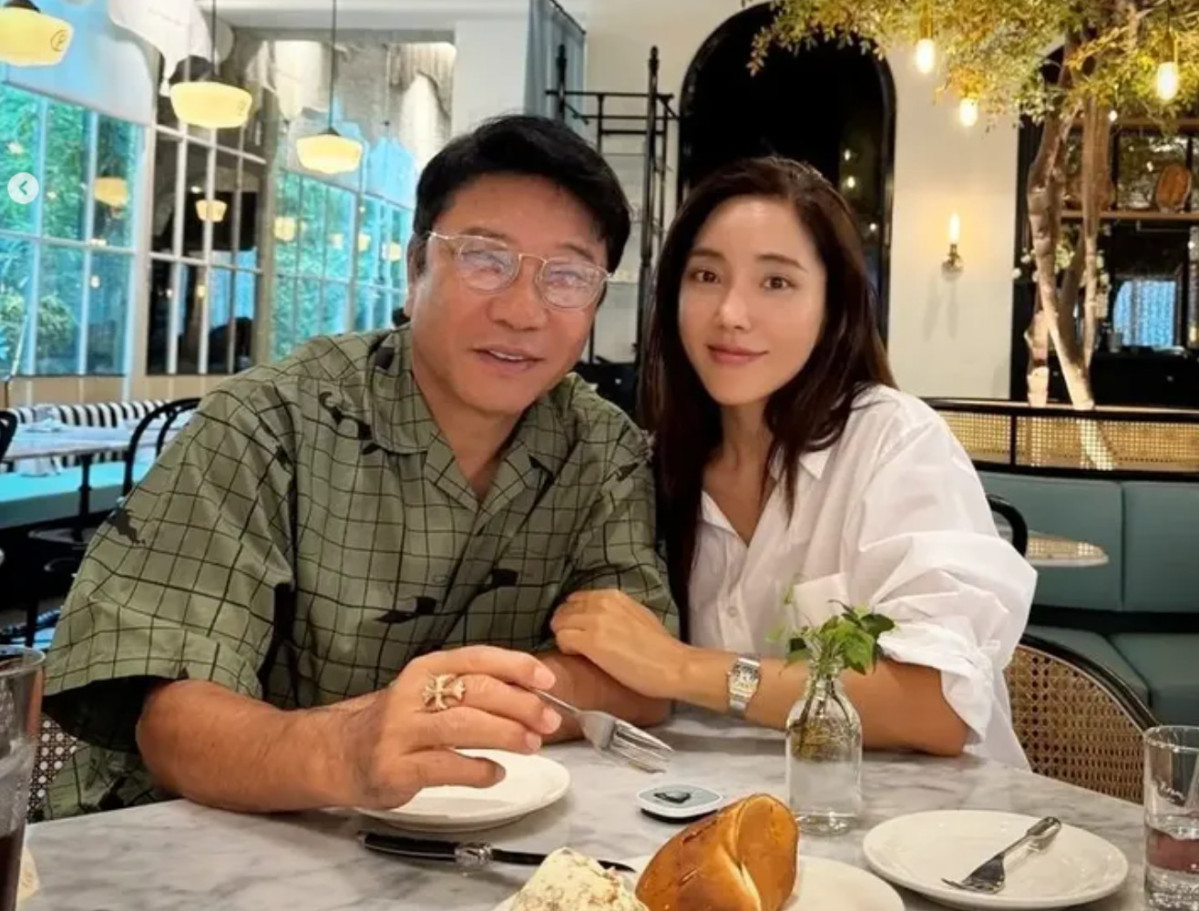 ▲이수만(왼), 바다. (출처=바다SNS)