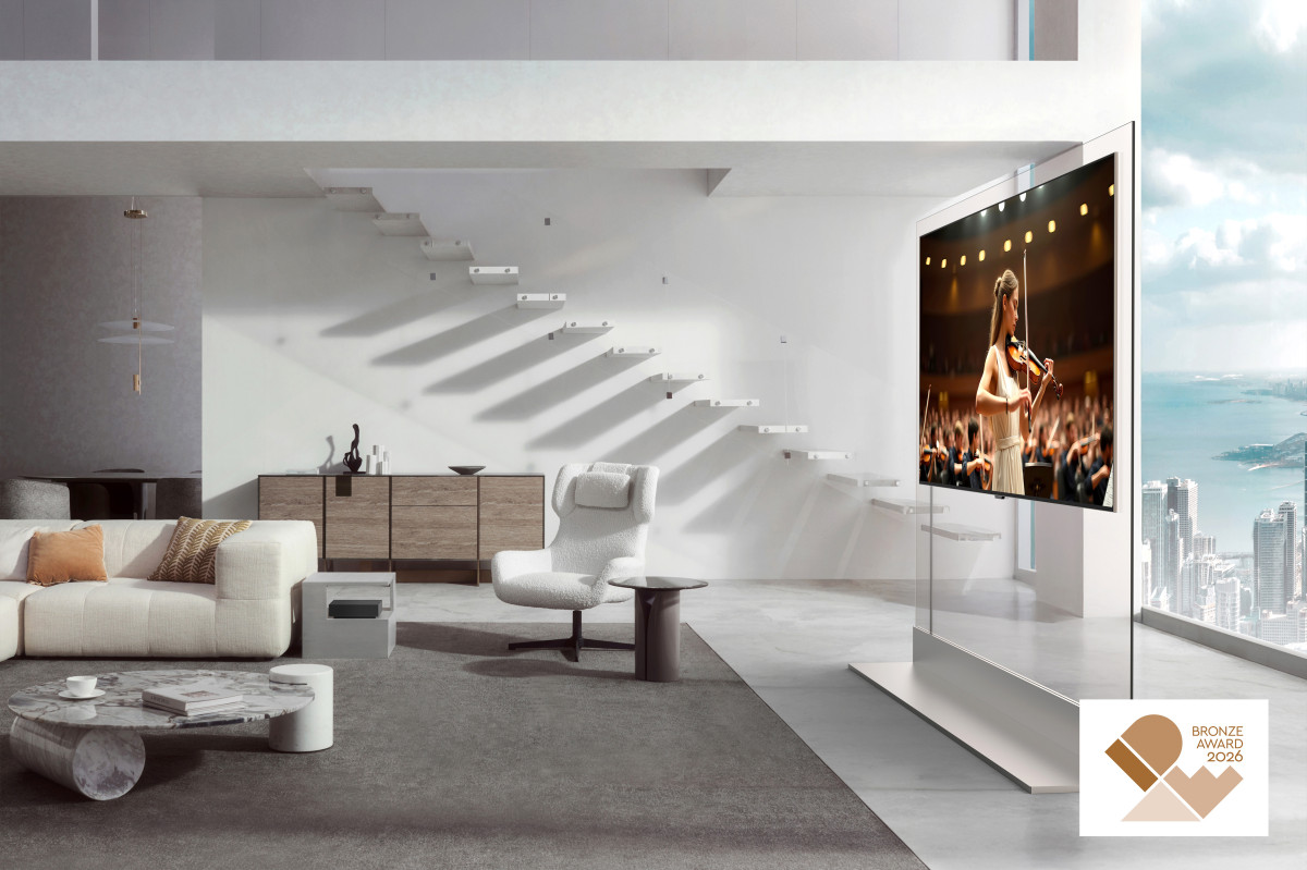 ▲9mm대 두께의 무선 월페이퍼 TV 'LG 시그니처 올레드 W'가 IDEA 2026에서 동상(Bronze)을 수상했다. 레드닷 디자인 어워드, iF 디자인 어워드에 이은 수상으로 세계 3대 디자인상을 석권하며 3관왕에 올랐다. (사진=LG전자)