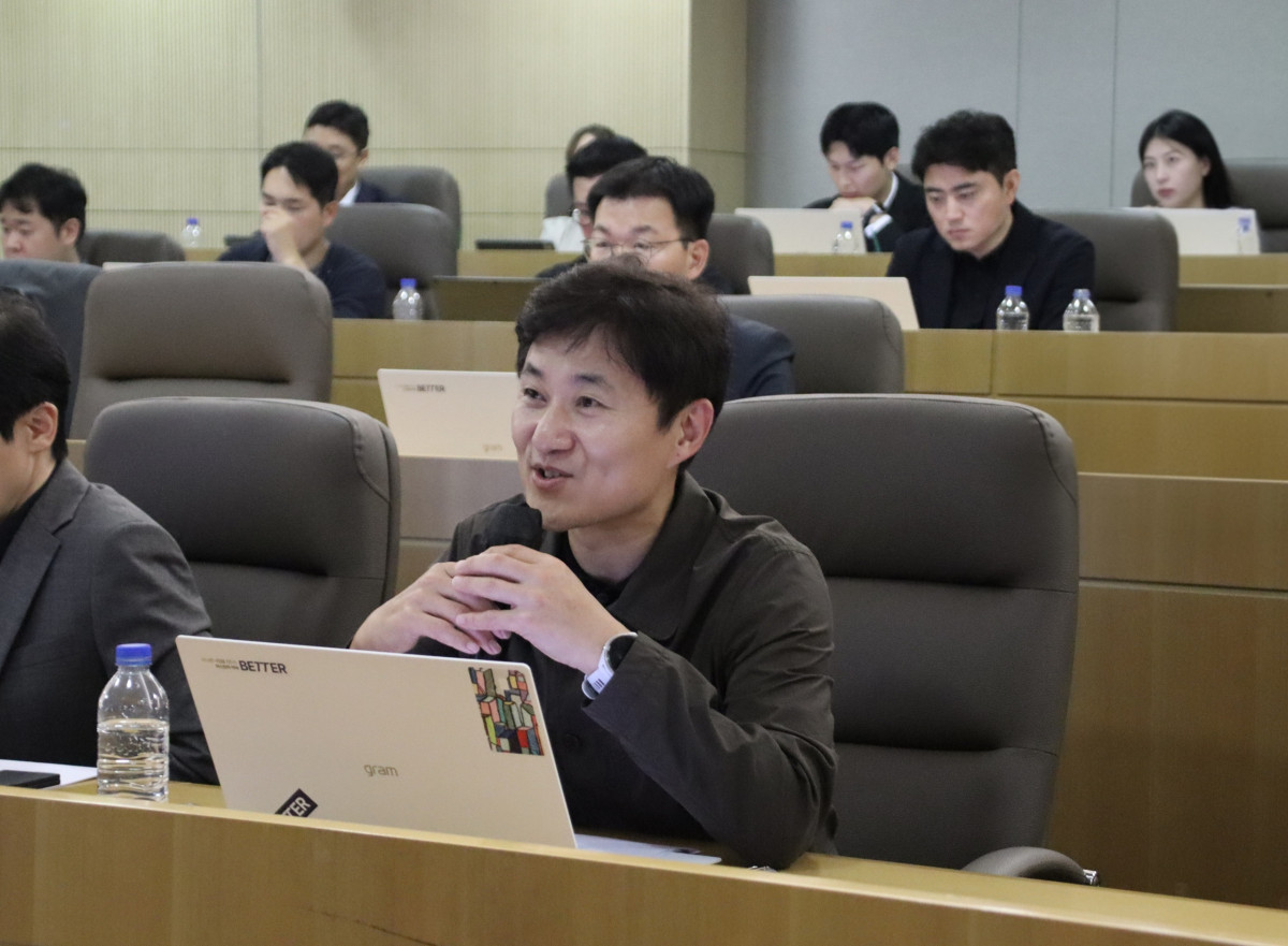 ▲박형석 마스턴투자운용 대표이사가 지난 21일 서울 교보타워 A동 노블리에홀에서 열린 ‘2026 마스턴투자운용 아이디어 공모전’ 본선 PT에서 발언하고 있다. (마스턴투자운용)