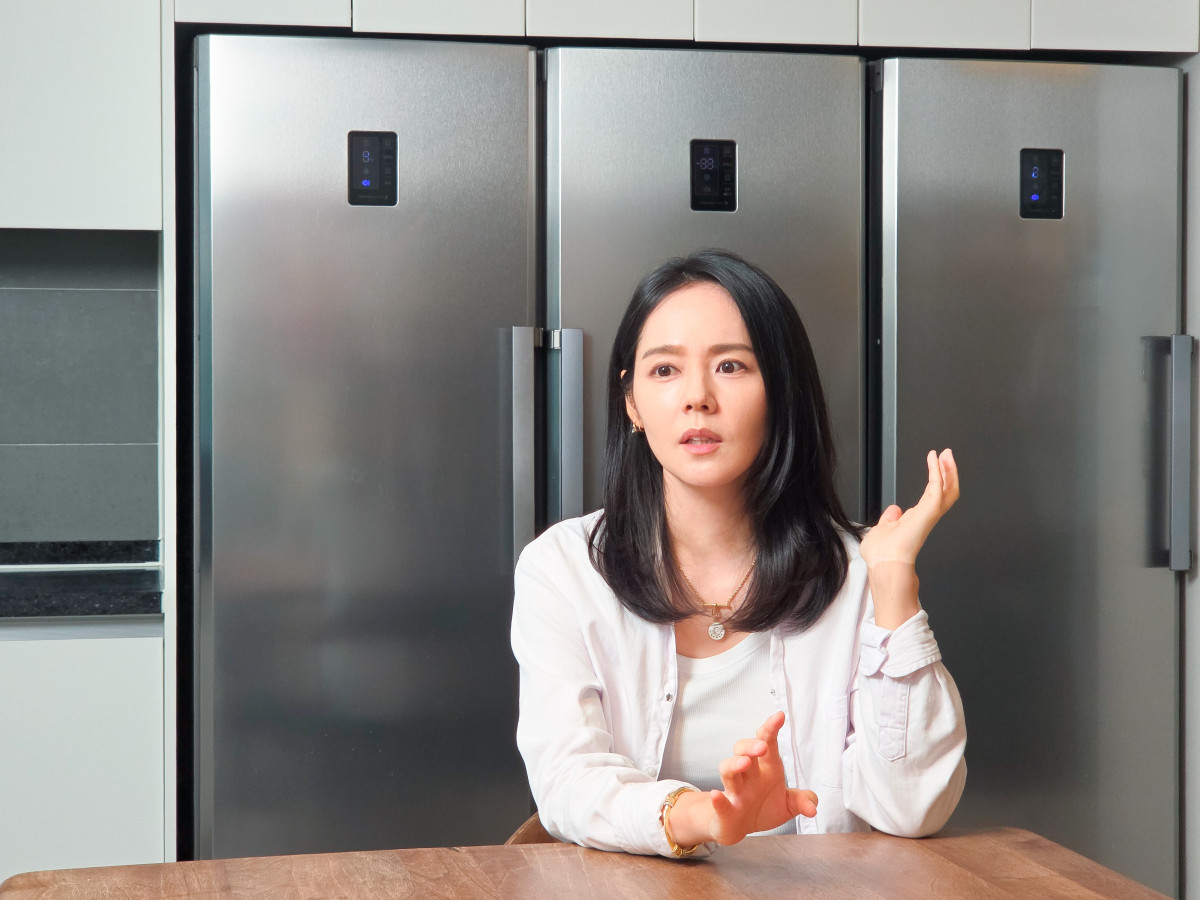 ▲배우 한가인이 14년째 사용 중인 삼성 냉장고 (사진제공=삼성전자)