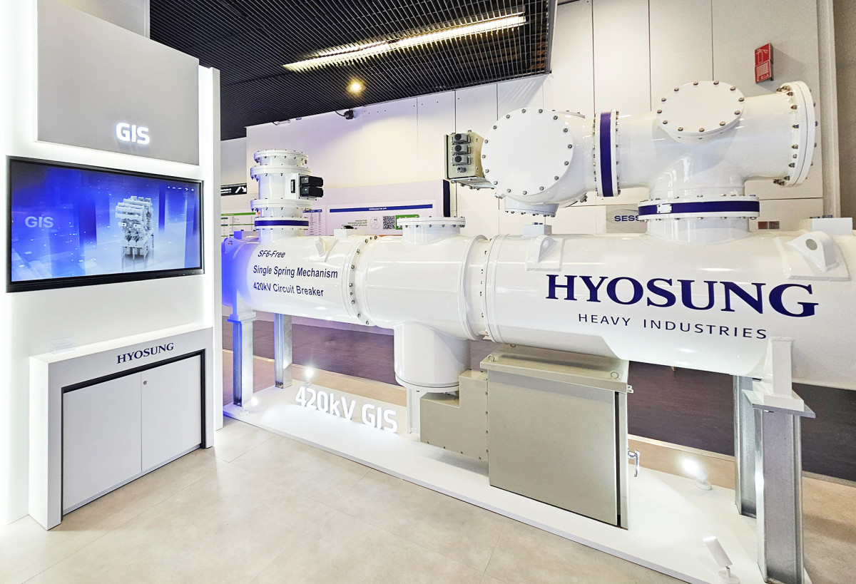 ▲효성중공업이 'CIGRE 2026'에 독자기술로 개발한 저탄소 전력기기 '420kV SF6-Free GIS'를 전시한다. (사진제공=효성중공업)