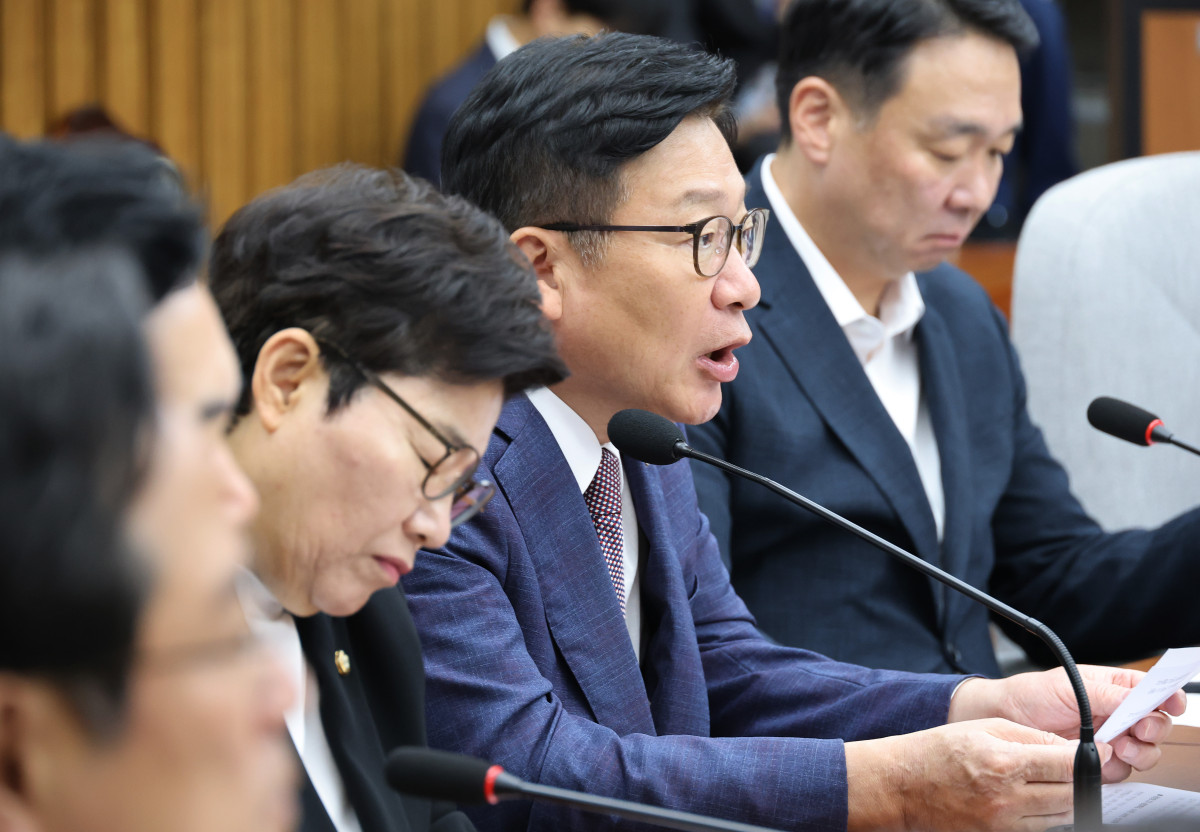 ▲국민의힘 정점식 원내대표가 25일 국회에서 열린 원내대책회의에서 발언하고 있다. (연합뉴스)