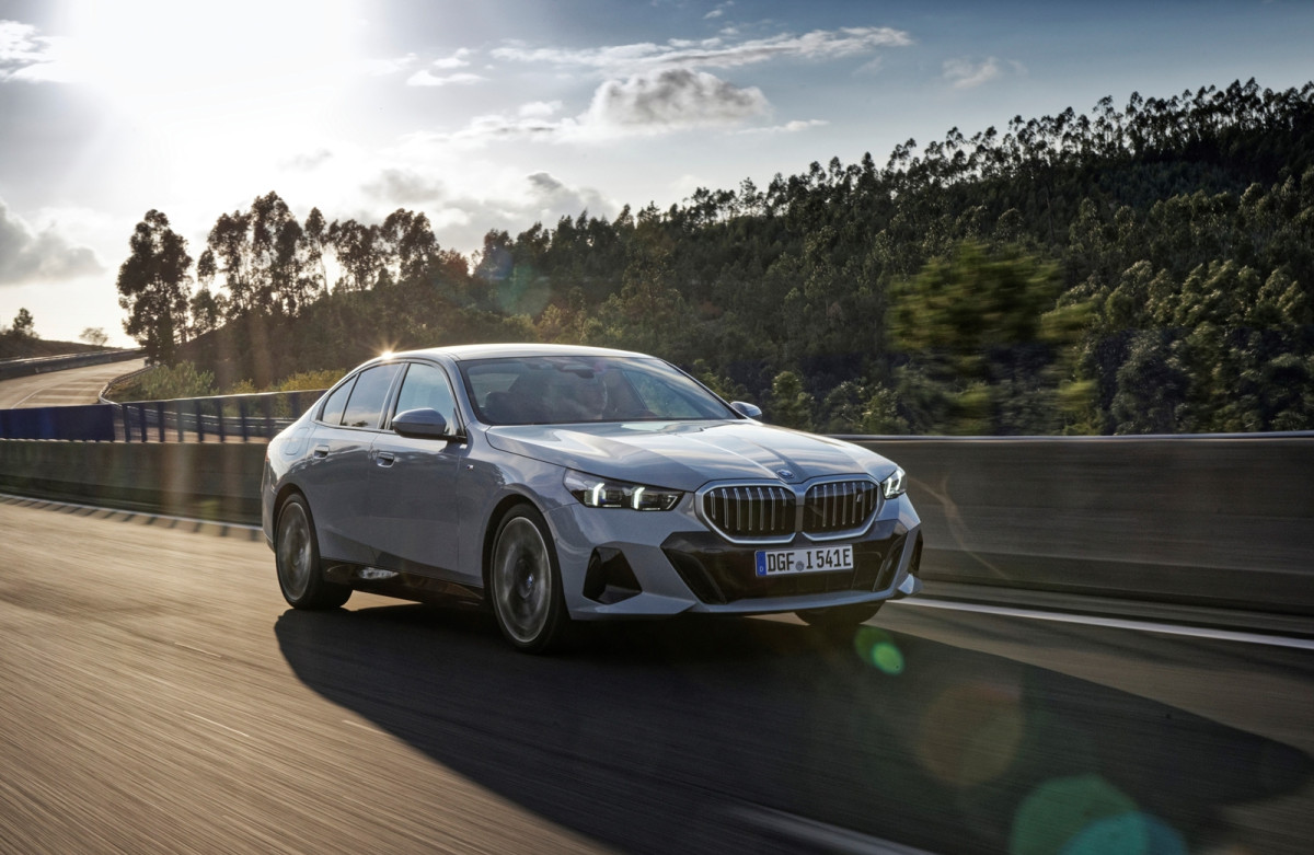 ▲'BMW 5시리즈' 주행 모습. (사진=BMW코리아)