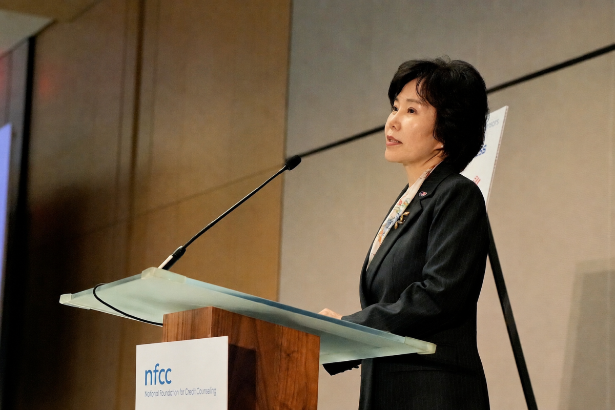 ▲김은경 신복위원장이 25일(현지시간) 'NFCC 커넥트 2026'에서 특별연설을 하고 있다. (신용회복위원회)