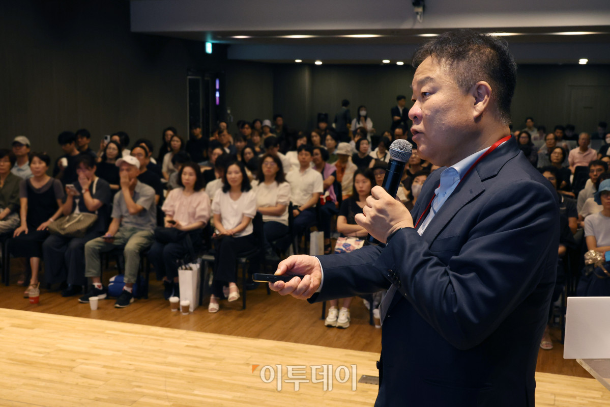 김학균 “엔비디아 보면 AI 끝난 것 아냐…반도체 조정 과했다” [와이즈포럼]
