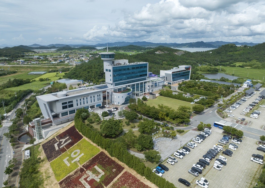 ▲신안군청 전경. (사진제공=신안군)