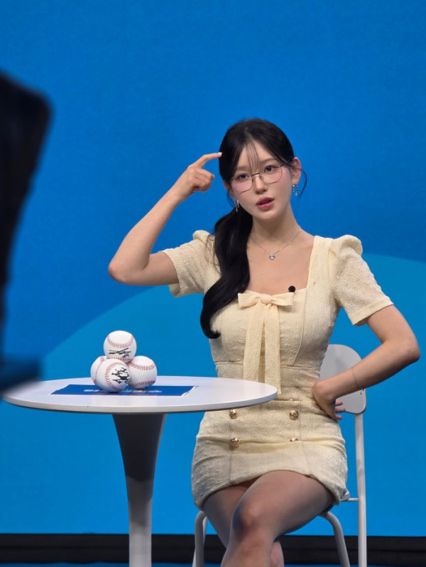 ▲김윤희 아나운서(사진=김윤희 SNS)