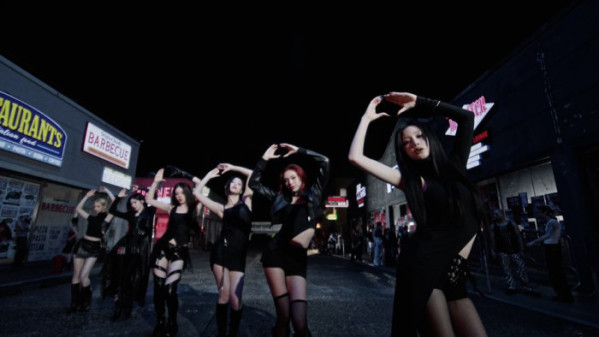 ▲베이비몬스터 'MOON(문)' 퍼포먼스 비디오(사진출처=YG엔터테인먼트)
