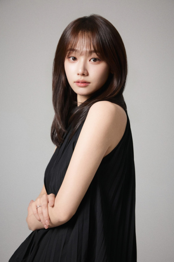 ▲배우 강미나(사진출처=스토리제이컴퍼니)