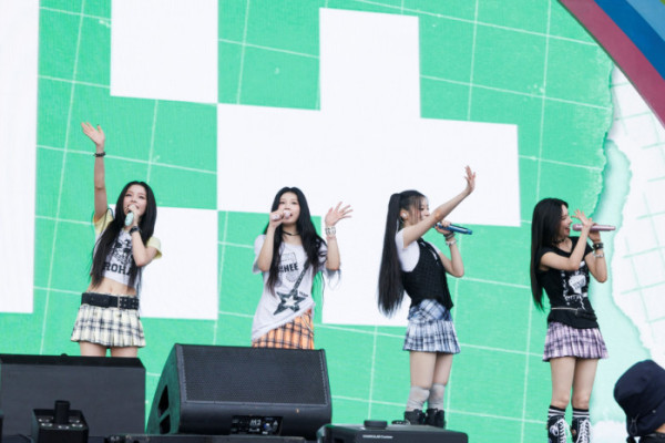 ▲아일릿 (사진출처=LuckyFes)