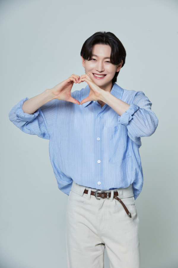 ▲가수 김용빈(사진출처=오네스타컴퍼니, 유선수엔터테인먼트)