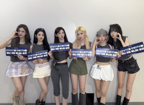 ▲스테이씨(사진출처=하이업엔터테인먼트 )