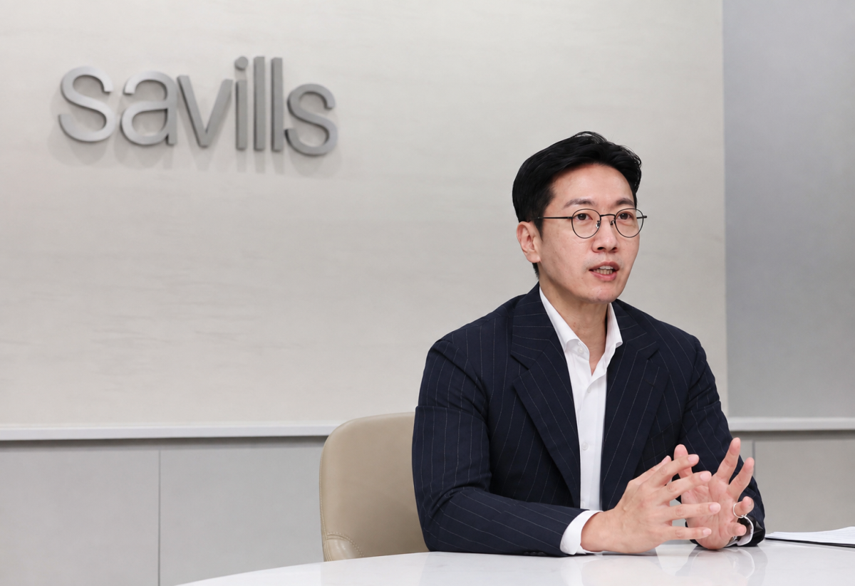 ▲배병휴 세빌스코리아 이사가 6일 서울 중구 세빌스코리아에서 이투데이와 인터뷰를 갖고 있다. 신태현 기자 holjjak@ (이투데이DB)