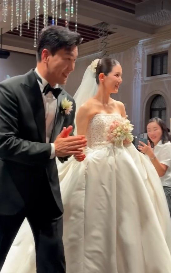 ▲양준모, 양지원 결혼(사진출처=송하예 인스타그램)