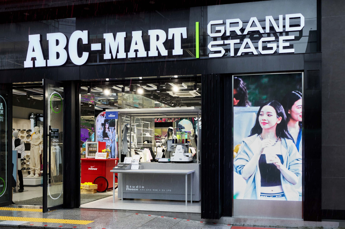 ▲ABC마트가 6일까지 그랜드스테이지 플래그십 성수와 강남본점에서 나이키 ‘스튜디오 플리스’ 팝업스토어를 운영한다. (사진제공=ABC마트)