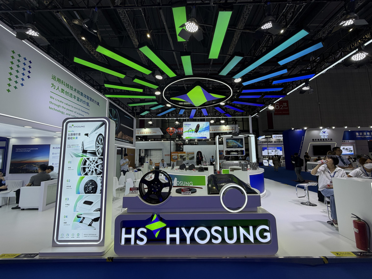 ▲'2026 중국 국제복합재료공업기술 전시회'에 설치된 HS효성첨단소재 부스 전경. (사진제공=HS효성)